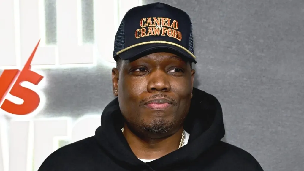 SNL's Michael Che Calls Out Fan Over Epstein Island Sketch