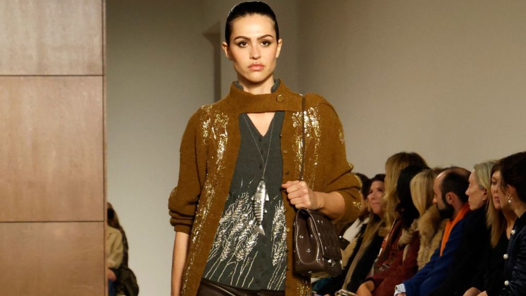 Amelia Gray Dominates Runway in Tory Burch Leather Slit Skirt