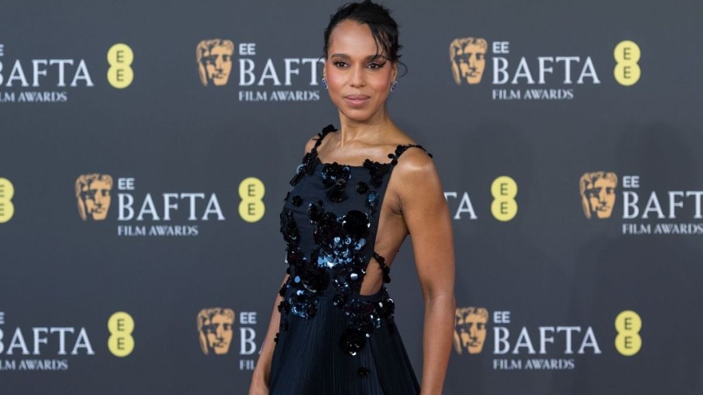 Kerry Washington’s Striking Backless Prada at BAFTAs Is a Moment