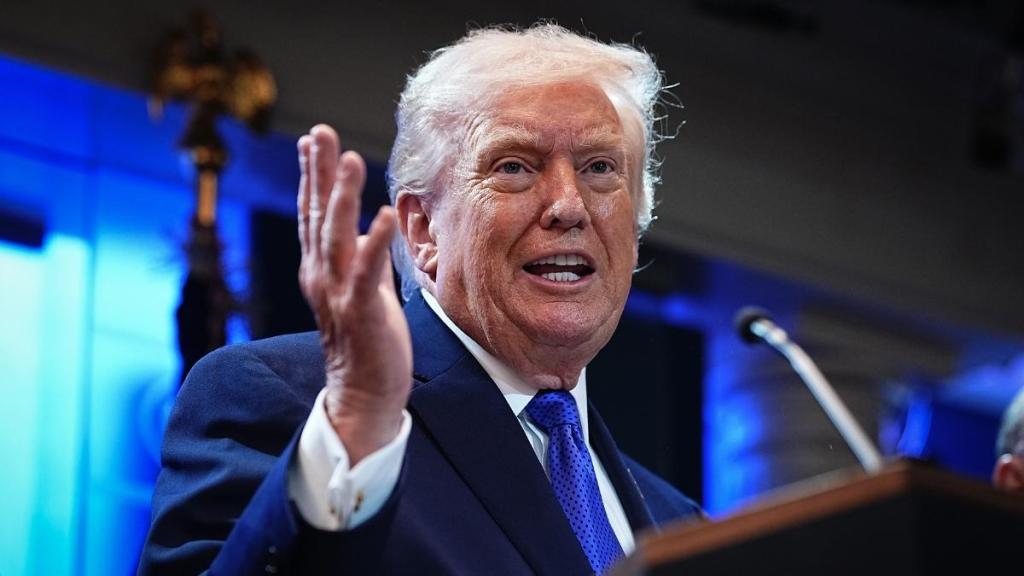 Rep. AI Green Disrupts Donald Trump's SOTU With ‘Black People Aren’t Apes’ Sign