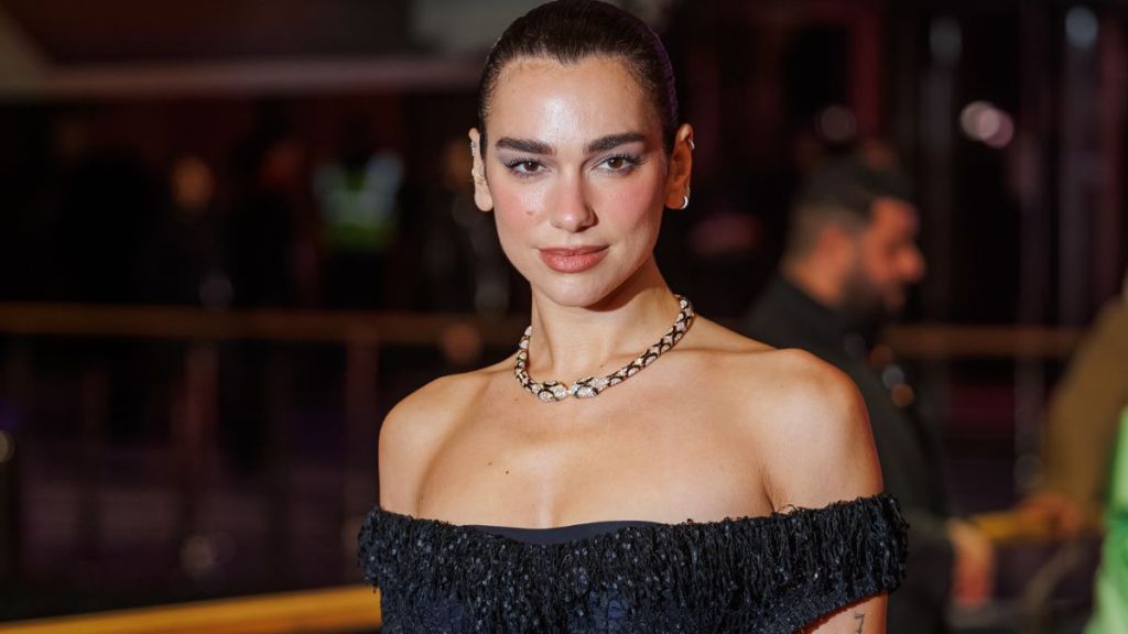 Dua Lipa’s Shirt Is Fastended in an Unbelievably Bold Way for Bulgari