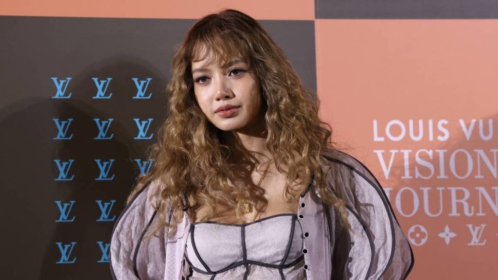 BLACKPINK’s Lisa Shines in Cutout Bodysuit at Tour Finale