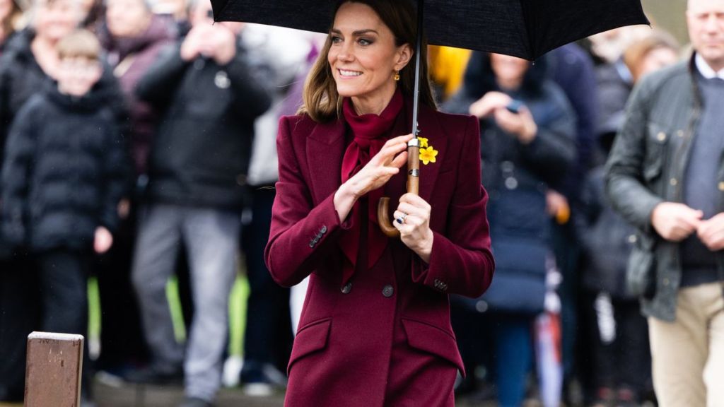 Video: Kate Middleton Plays a Game With Kids During Royal Outing