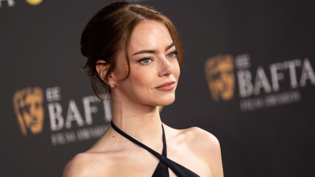 Emma Stone Shows Off Bold Keyhole in Louis Vuitton Dress for Red Carpet