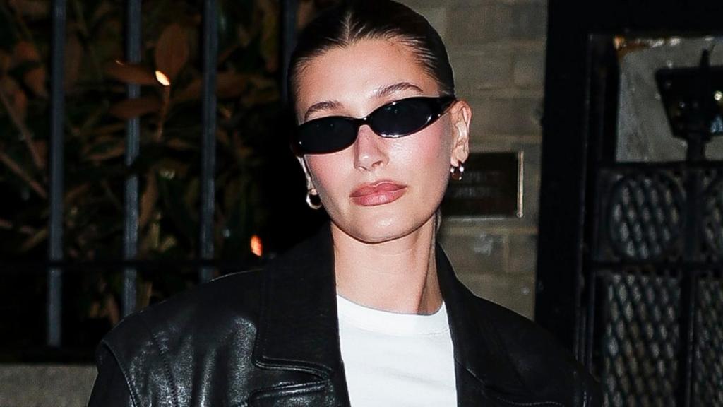Hailey Bieber’s Bodysuit Beats the Snow With $1K Jacket for Rhode