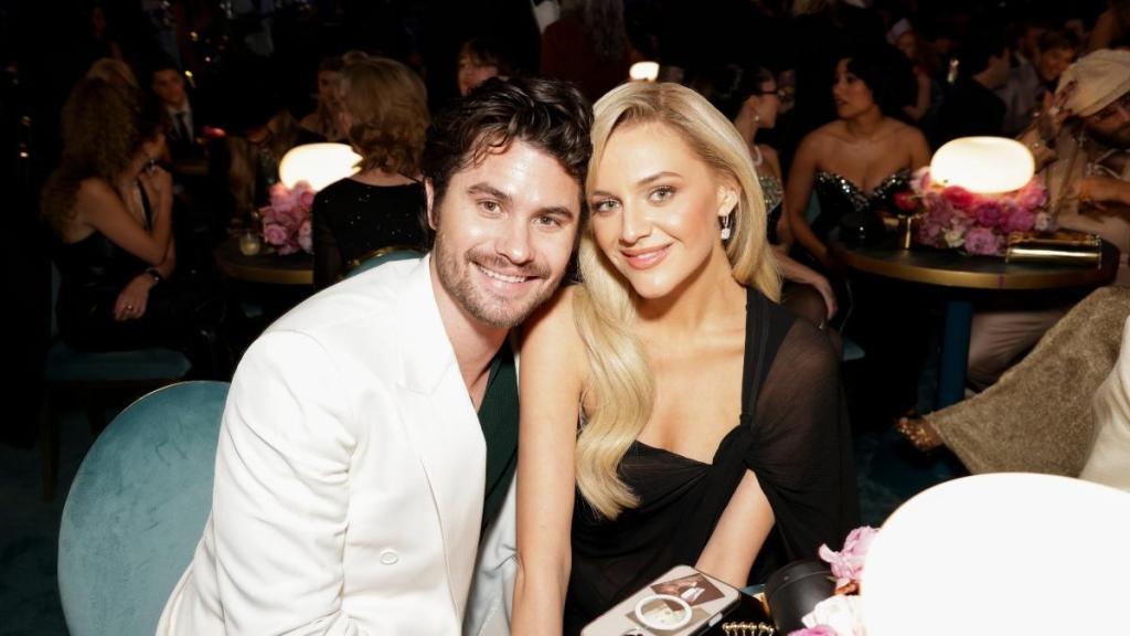 Kelsea Ballerini Dismisses Feud Rumors With Chase Stokes' Ex