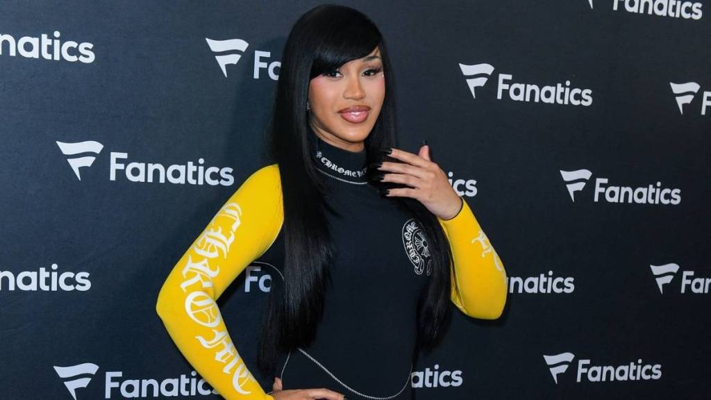 Cardi B Blasts Ex-Trump Advisor After Being Linked to Nicki Minaj Drama