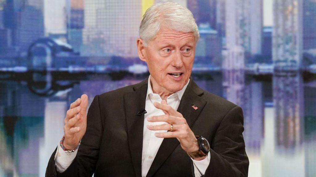 Bill Clinton Didn’t Know Woman in ‘Back Rub’ Epstein Files Photo