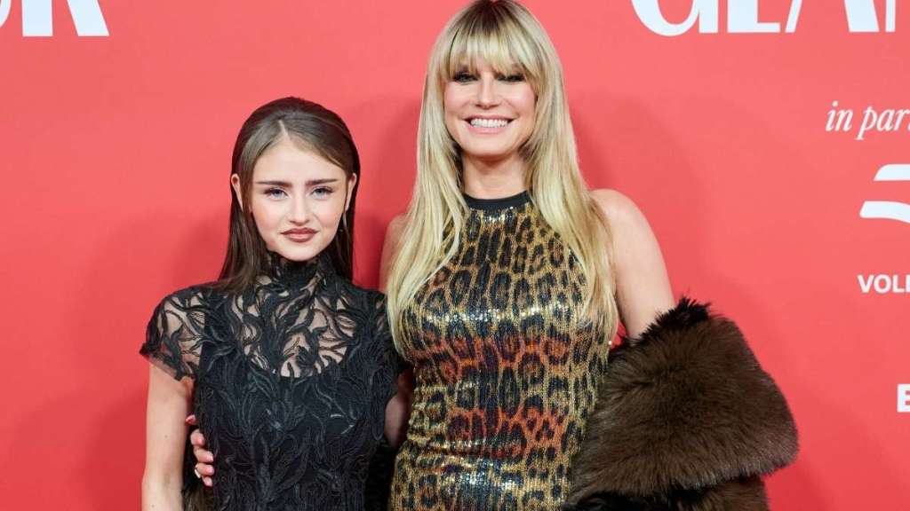 Heidi Klum & Daughter Twin in Lacy Bikinis for Intimissimi Campaign