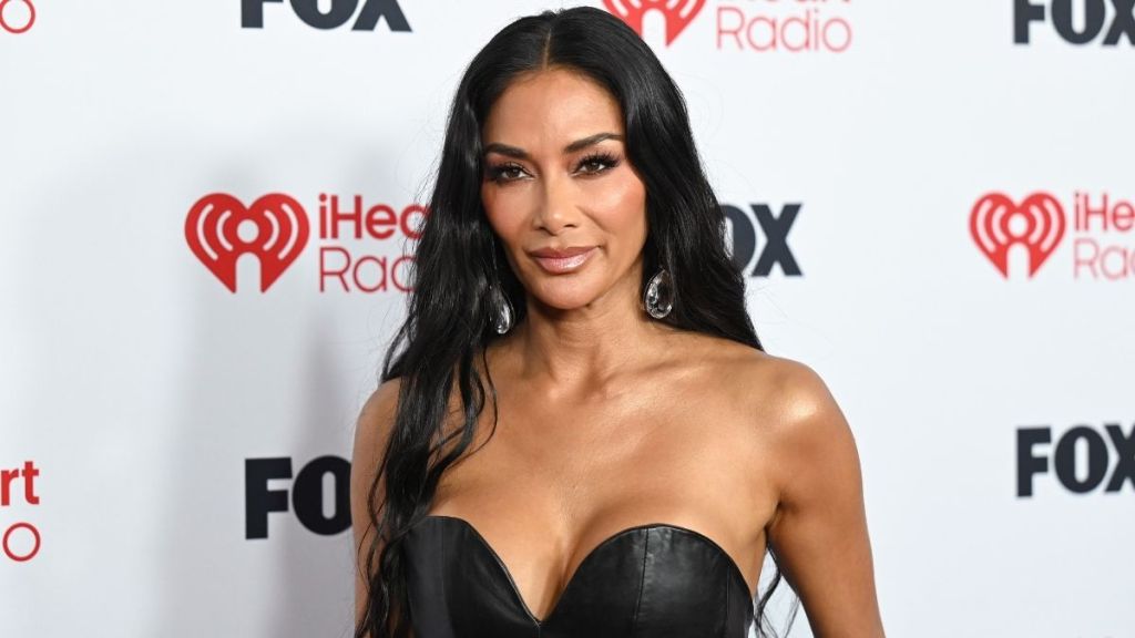 Nicole Scherzinger Keeps All Eyes on Her in a Strapless Leather Dress at the Awards