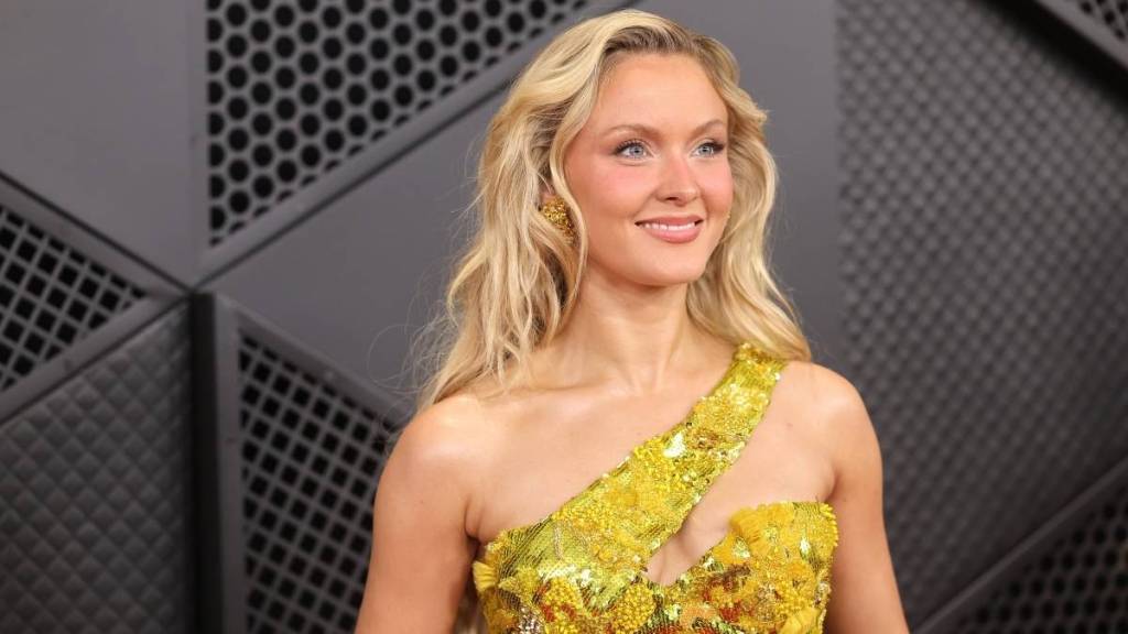 Zara Larsson Lights Up the Stage in Micro Skirt & Bikini Top