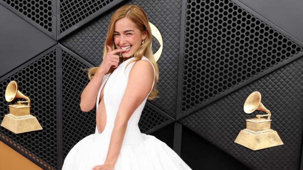 Addison Rae’s Latex Atsuko Kudo Micro Minidress’ Neckline Is All-Out Bold