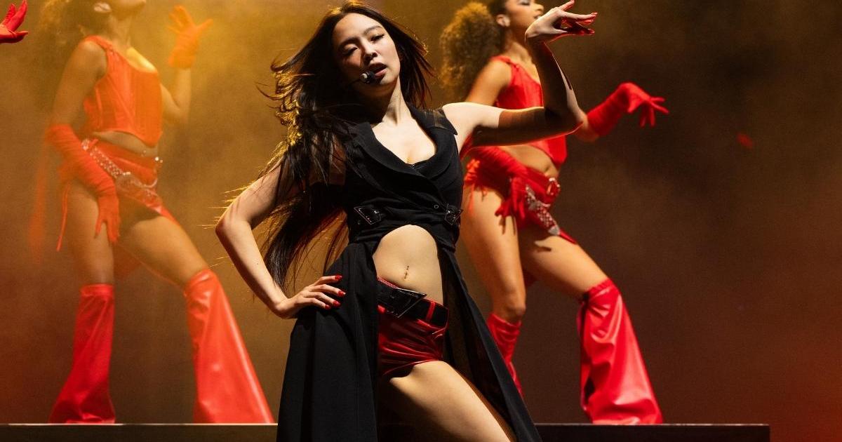 BLACKPINK’s Jennie Drops a Bold Red Triangle Bikini Look…