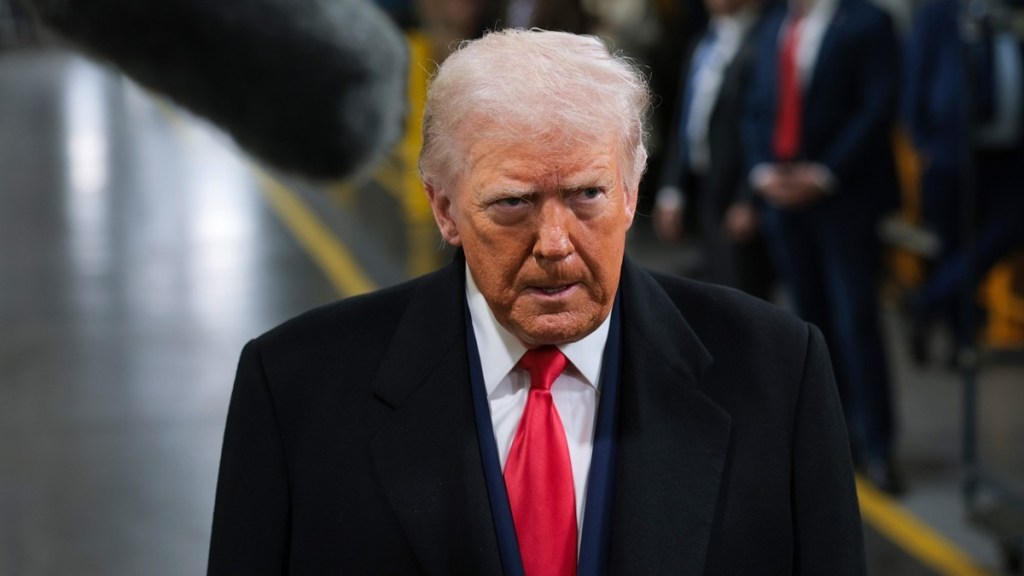 Donald Trump Calls Out News Anchor on Call