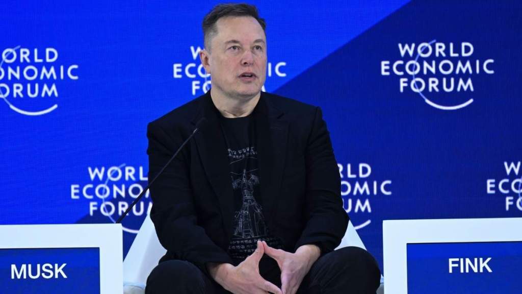 Elon Musk Comes Forward to Offer Salary to TSA Agents