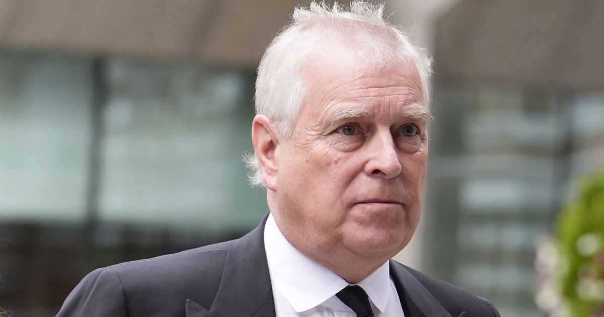 Ex-Prince Andrew's Siblings Likely in 'Difficult Situation' - Expert
