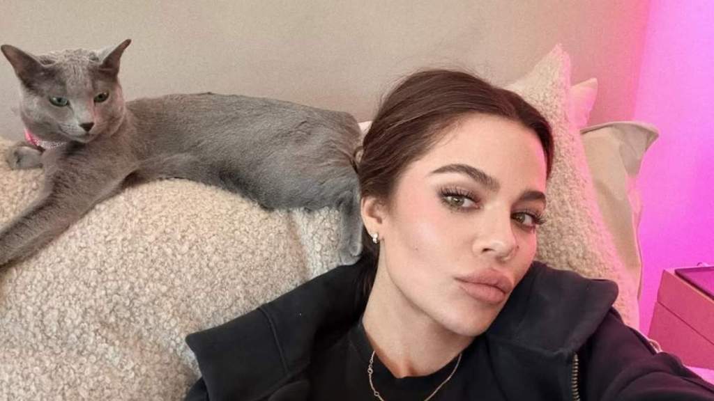 Khloe Kardashian’s Fully Sheer Tank Top Is Low-Key Sporty in BTS Video