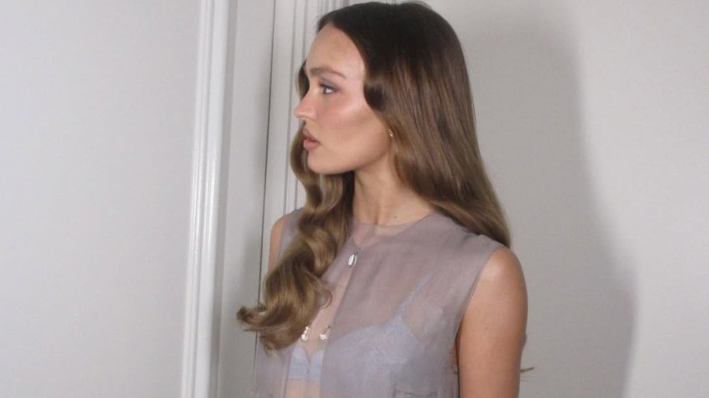 Lily-Rose Depp’s Sheer Moment Feels Almost Too Bold for Pre-Oscar Dinner