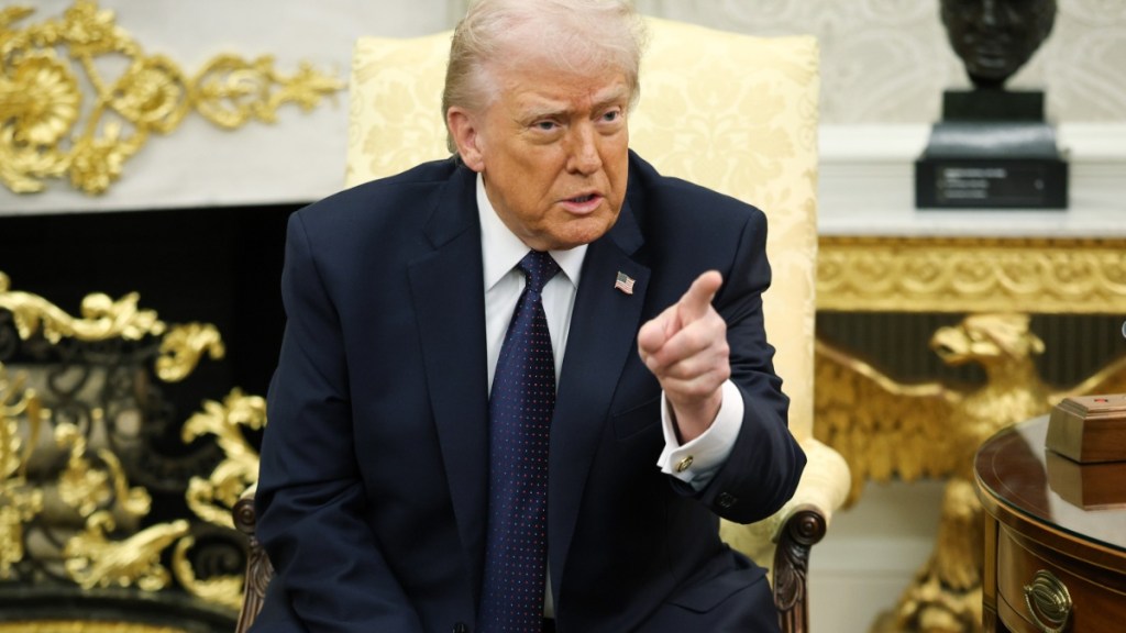 Donald Trump Claims His Father Was Born in Germany, Sparks Confusion