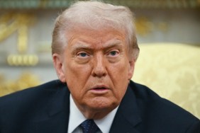 Pop Singer Blasts Donald Trump Voters, Calls Him 'Bankrupt to F***'