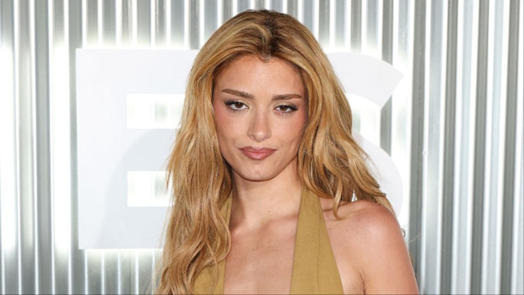 Dixie D’Amelio’s Christopher Esber Dress Has a Dangerously Bold Neckline