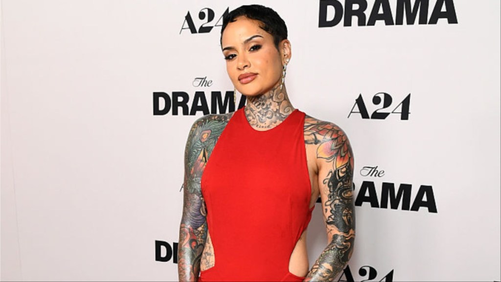 Kehlani’s Fitted Alexandre Vauthier Dress Flaunts a Massive Back Cutout