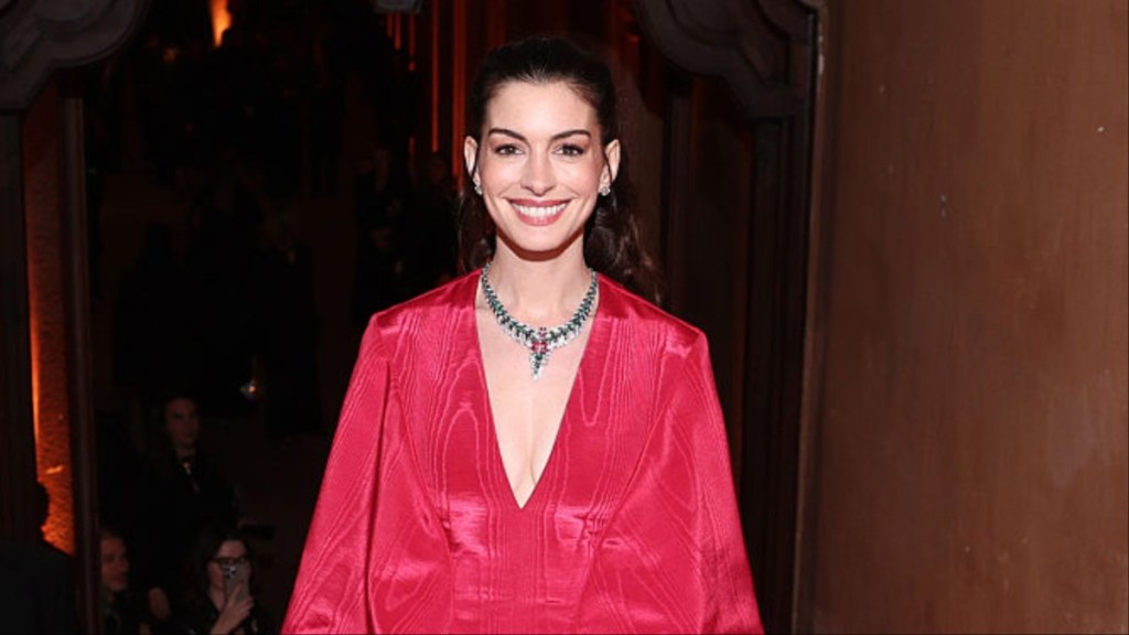 Anne Hathaway's Valentino Gown Boasts a Daring Neckline