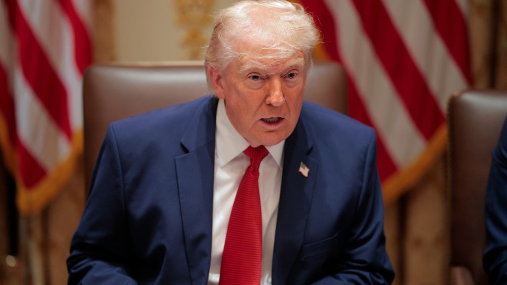 Donald Trump Interrupts Important Meeting for $5 Sharpie