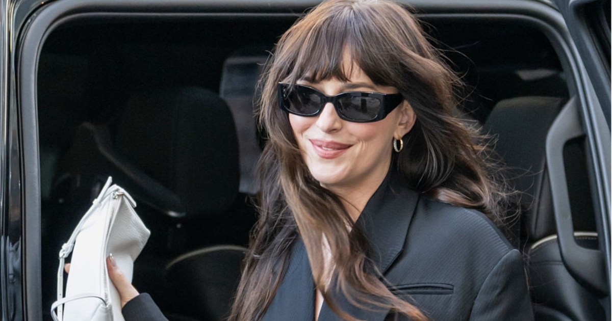 Dakota Johnson Slips Into Strap-Held Crop Top & Tights for Workout Session