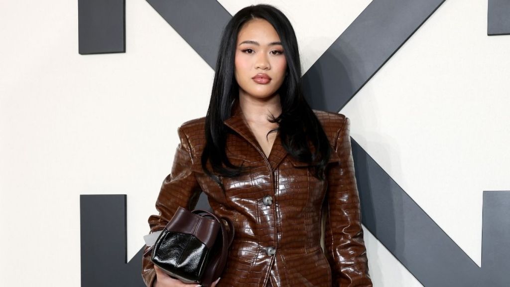 Suni Lee’s Bikini Video Shows Her Dancing Like Nobody’s Watching on Birthday