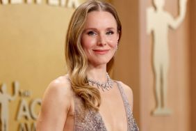 Kristen Bell’s Fully See-Through Dress Has a Bold Neckline at Awards Show
