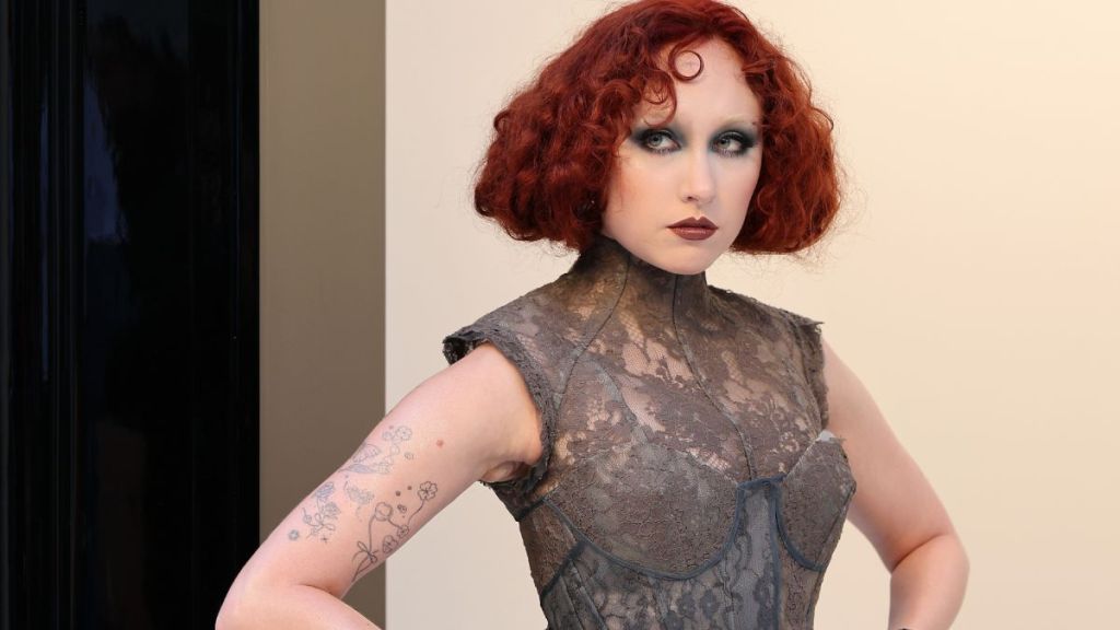 Chappell Roan Debuts Faux Bob in Red at Paris Fashion Week