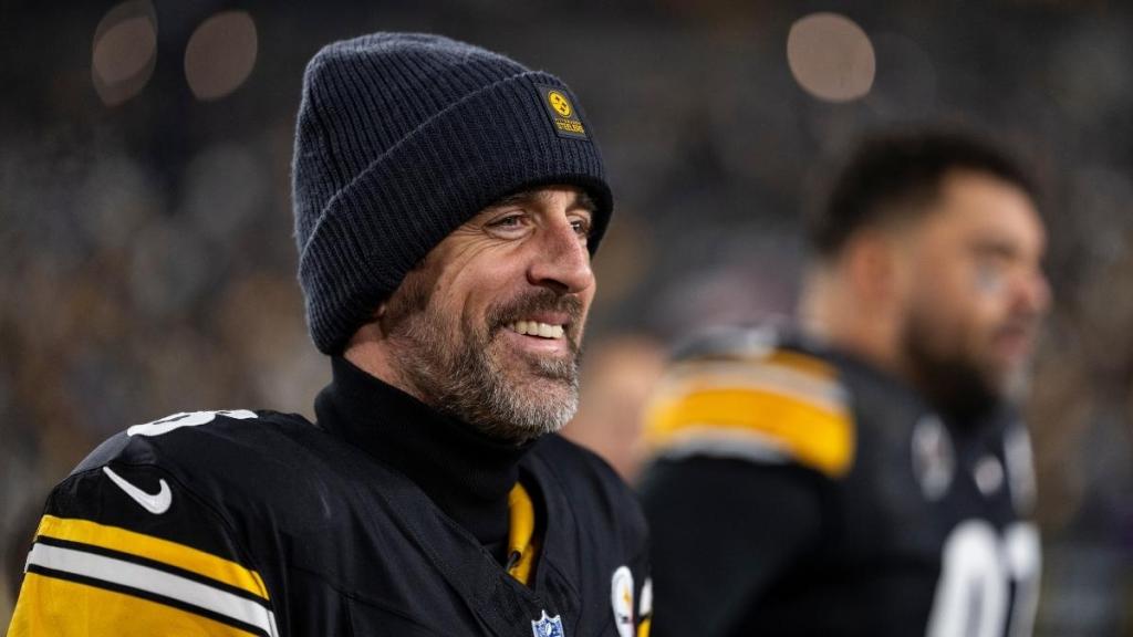 Aaron Rodgers Opens up About NSFW Motivation Behind Staying Fit