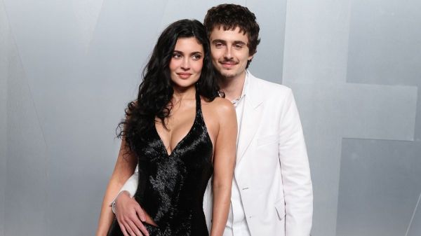 Kylie Jenner Given ‘Cold Shoulder’ by Boyfriend’s Sister at Oscars — Expert