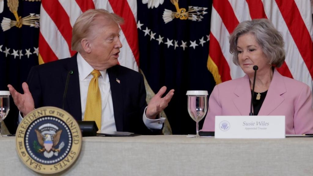 Donald Trump Praises Susie Wiles Amid Breast Cancer Diagnosis