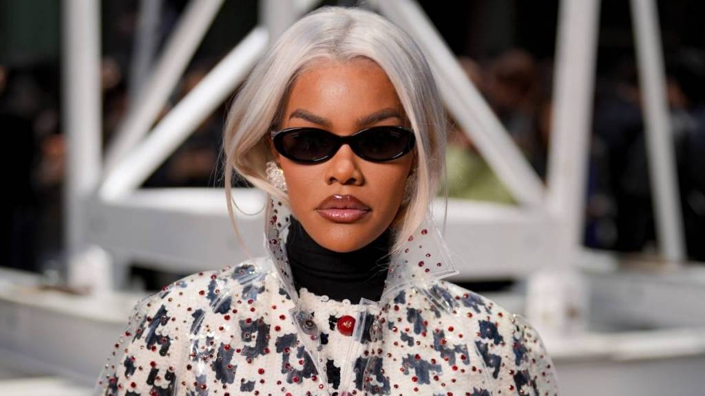 Teyana Taylor Goes Incognito in Icy Blonde Bob at Chanel PFW Show