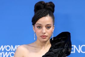 Chase Infiniti's Schiaparelli Look Includes Gold Chain Tied to Her Wrist