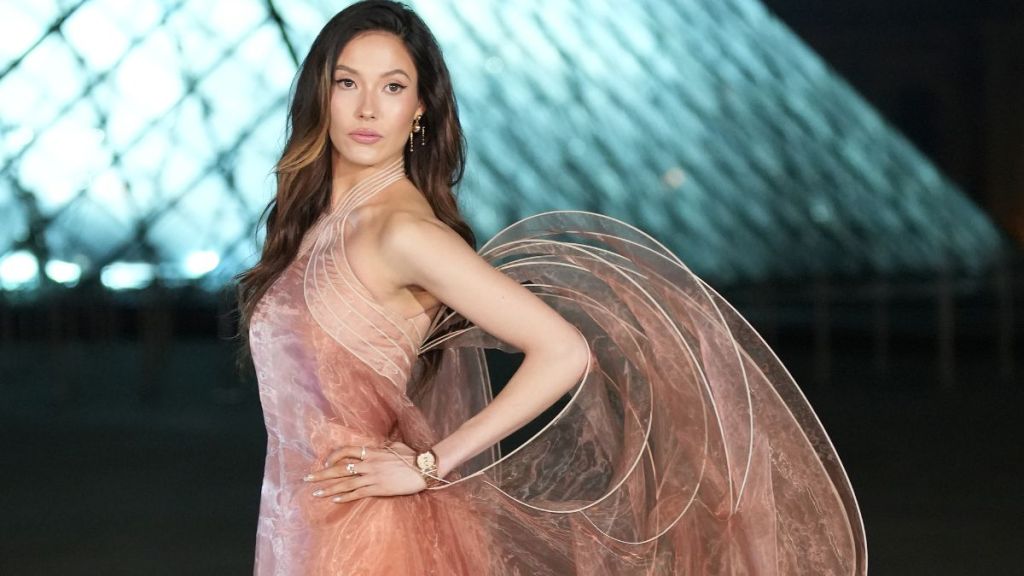 Eileen Gu Slips Into Micro Shorts & Crop Top as She Returns to the Slopes