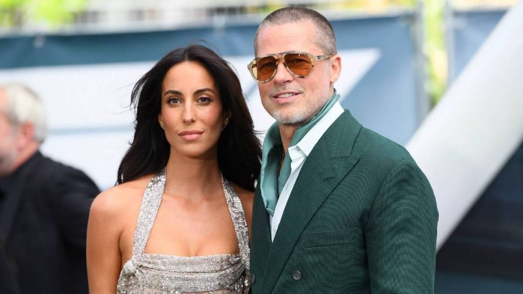 Brad Pitt & Ines de Ramon Might Elope to Europe for Wedding — Source