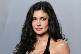 Kylie Jenner's Sparkly Cutout Dress at Oscars Party Is Held Up by 2 Straps