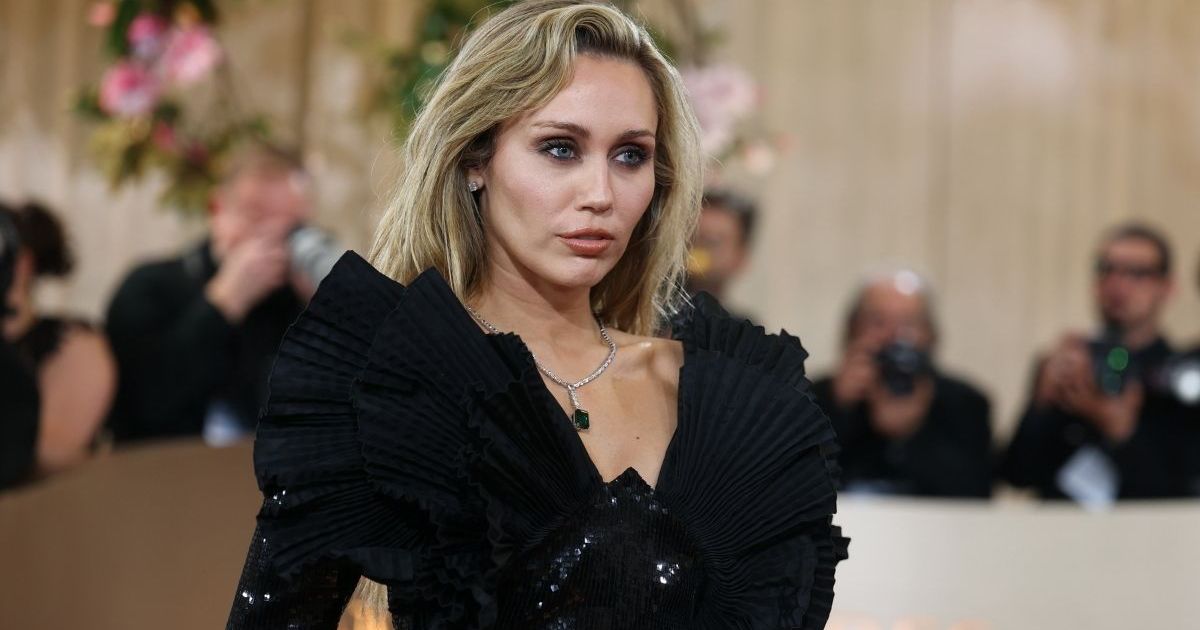 Miley Cyrus' Roberto Cavalli Top Is So See-Through & Perfectly Fringed