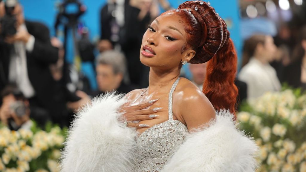 Megan Thee Stallion’s Jacquemus Cardigan Is Literally Secured by a Pin