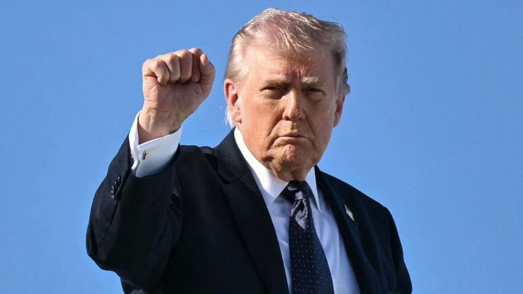 SNL's Colin Jost Trolls Donald Trump With His Own 2011 Clip