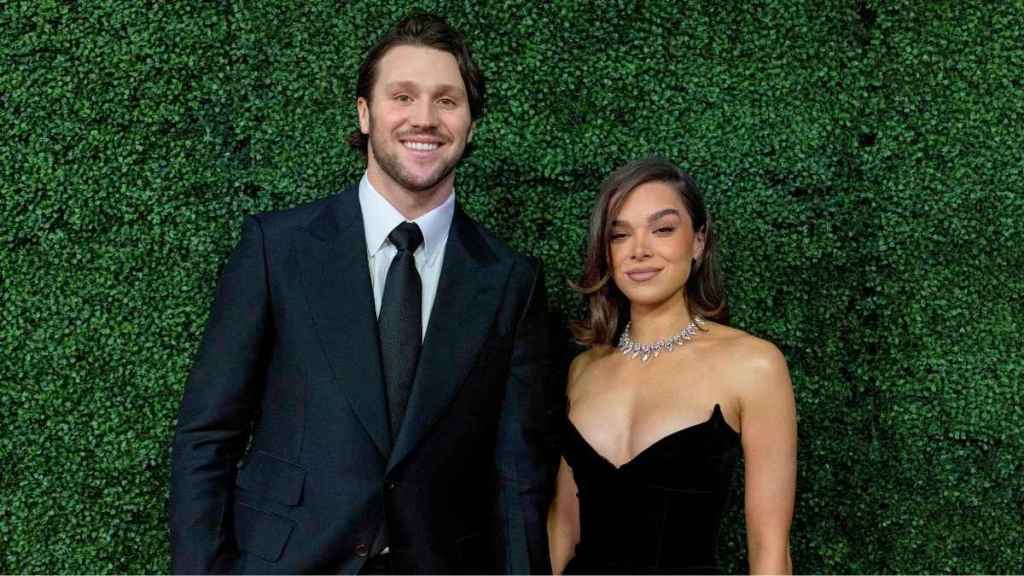 Josh Allen Calls New Mom Hailee Steinfeld a 'Rockstar of a Wife'