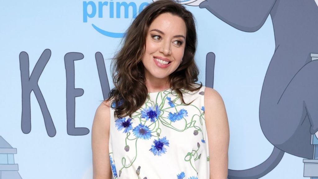 Chris Pratt Has Super Sweet Reaction to Aubrey Plaza's Pregnancy