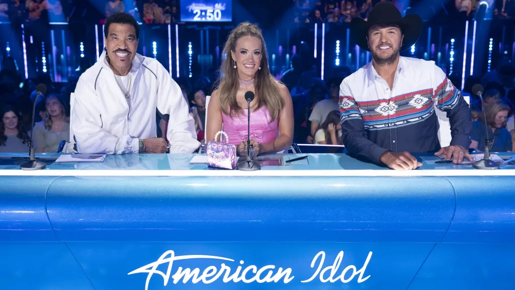 LIONEL RICHIE, CARRIE UNDERWOOD, LUKE BRYAN