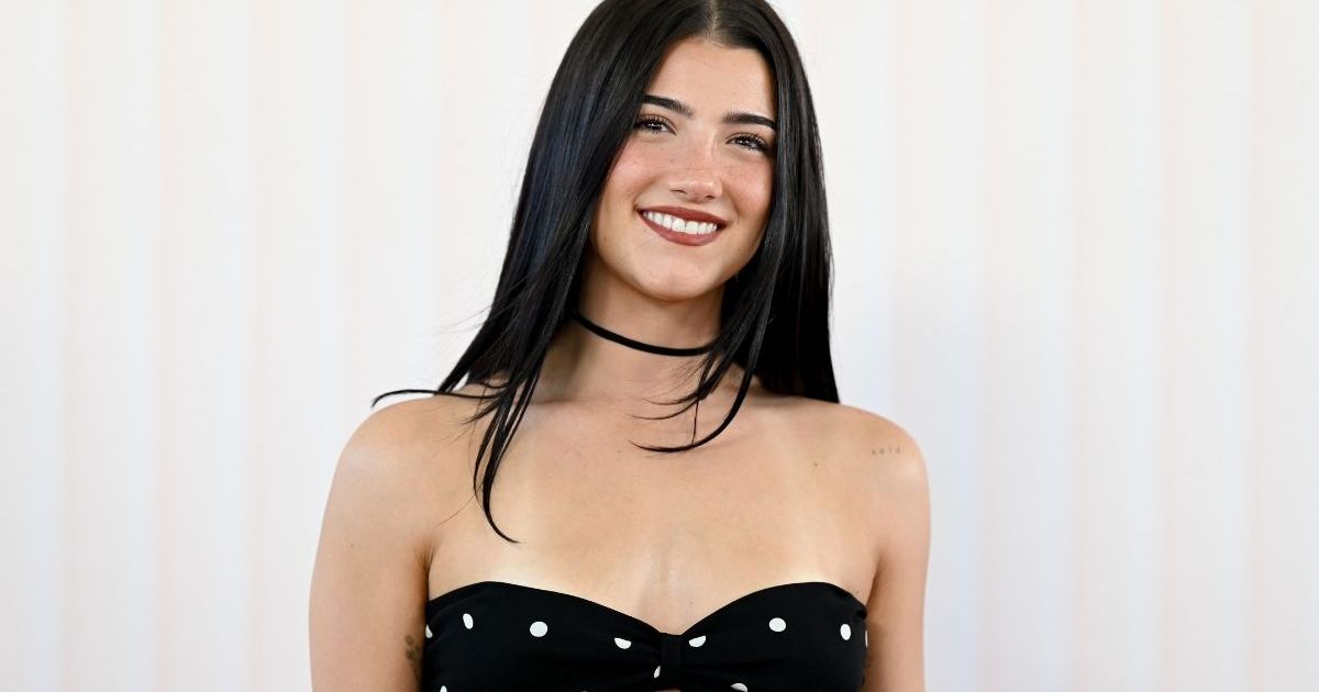 Charli D’Amelio Rocks Mini Dress With Dramatic Waist…