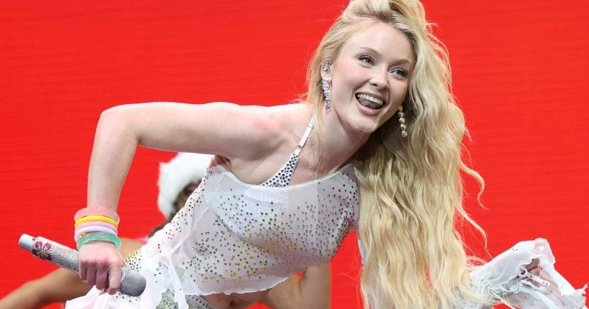 Zara Larsson’s Micro Miniskirt Look Sets Temps Soaring Amid Tour