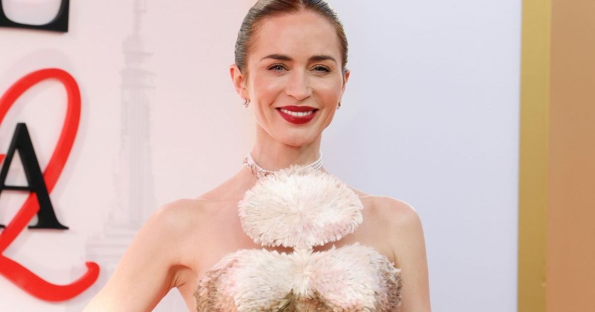 Emily Blunt’s Necklace at TDWP 2 Premiere Divides Fans