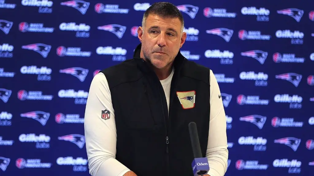 Patriots’ Mike Vrabel Reveals What’s Next Amid Dianna Russini Scandal